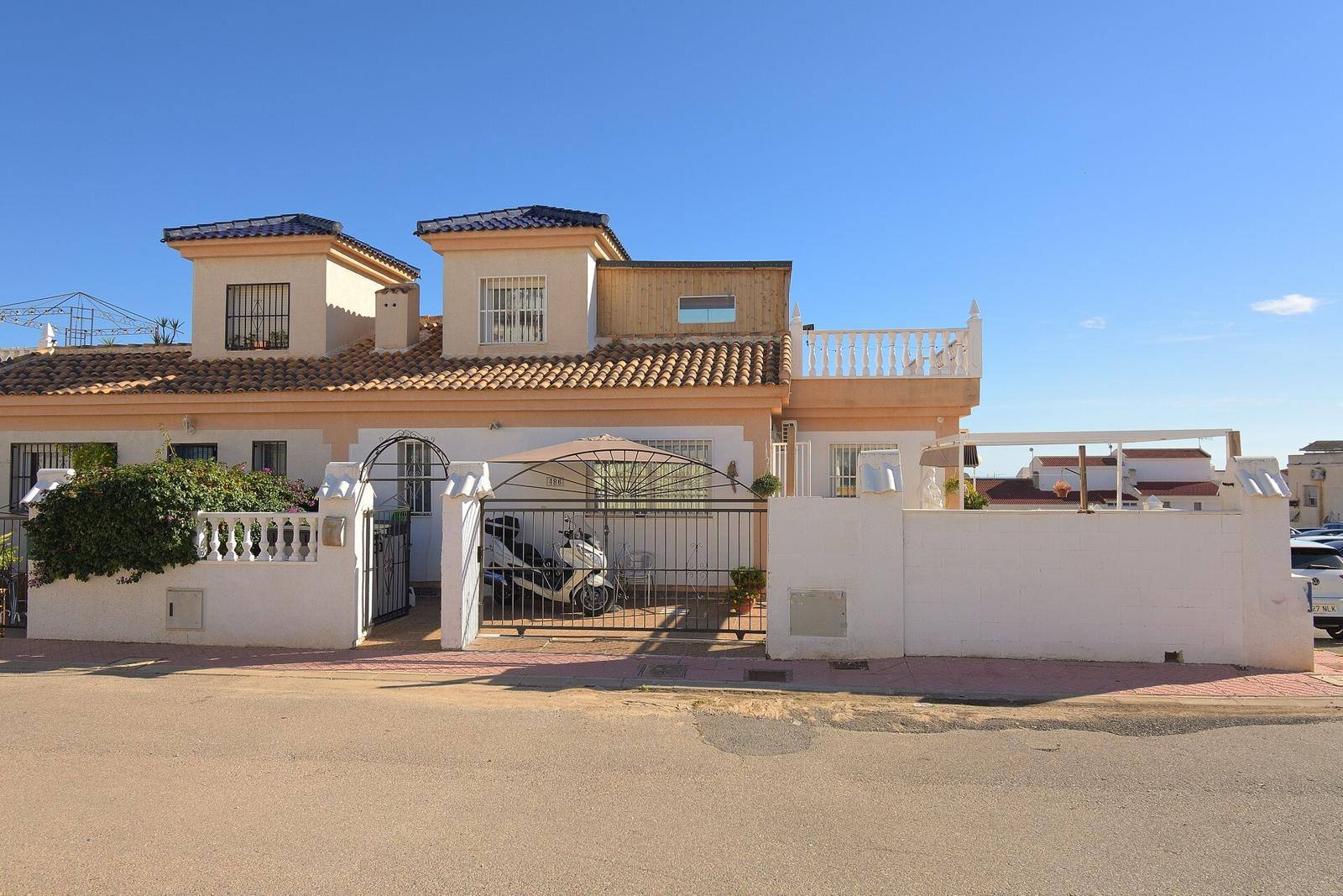 Quad house in Rojales
