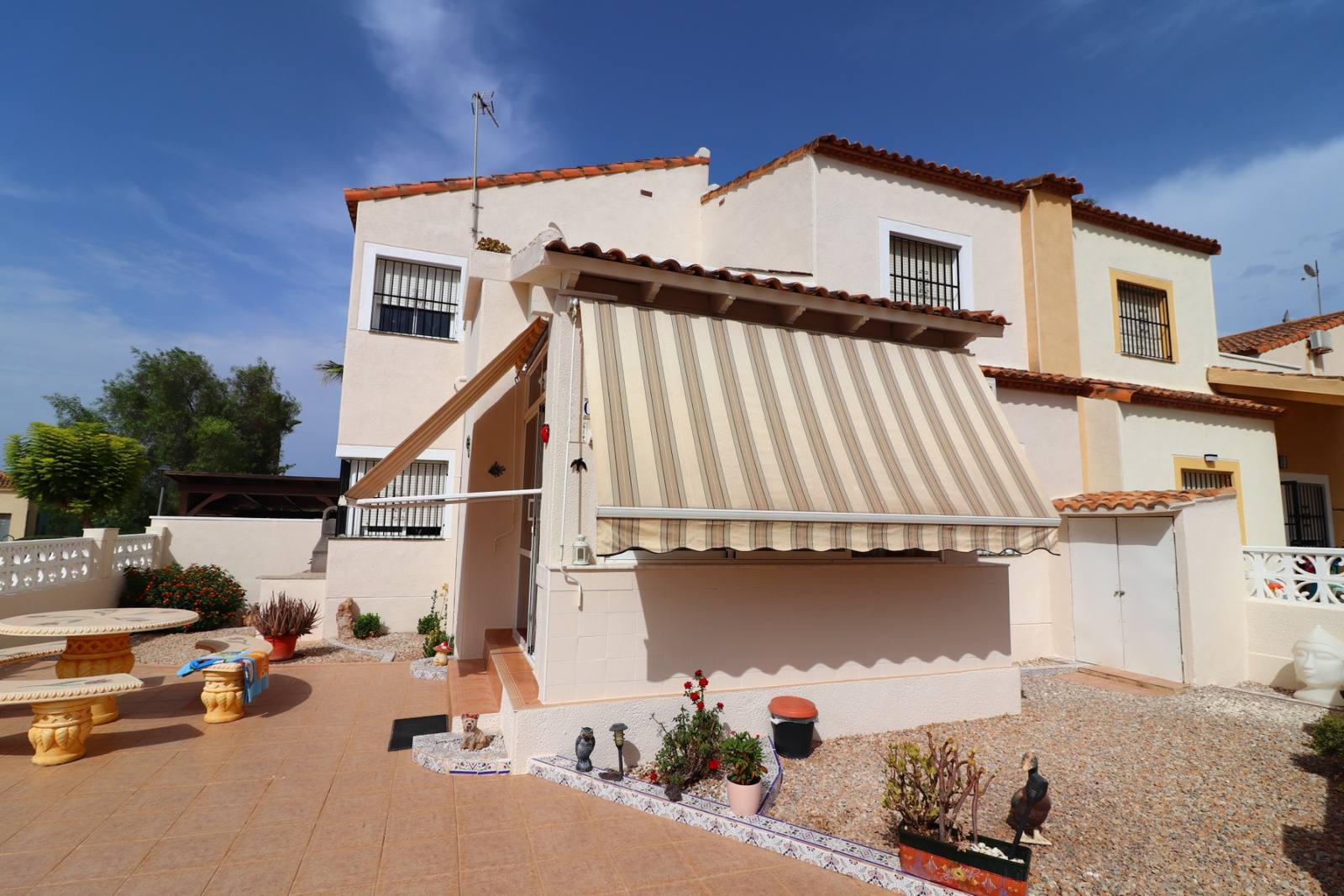 Quad house in Montebello, Algorfa