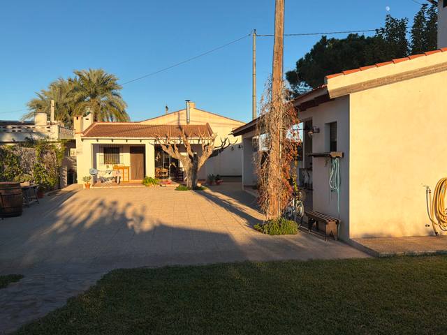 Semi-detached in Dolores