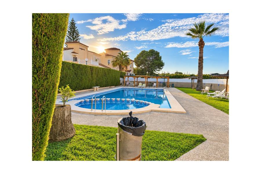 Townhouse in Montebello, Algorfa – 2
