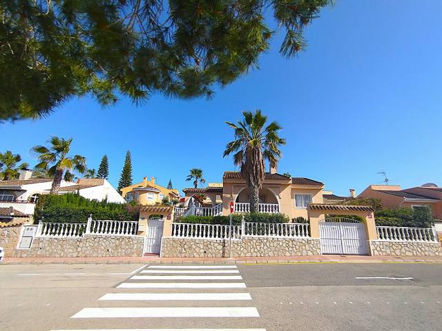 Villa in Rojales