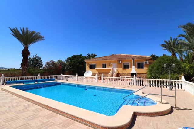 Finca in Catral