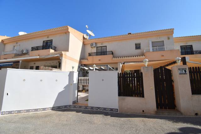 Rijtjeshuis in Playa Flamenca, Orihuela Costa