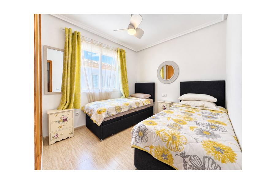 Townhouse in Daya Nueva – 12